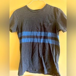 American Eagle t-shirt one pocket/Small Men’s